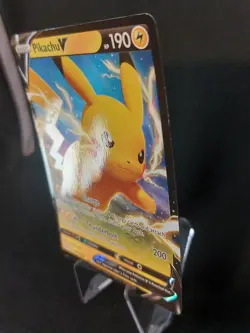 Pikachu V SWSH061 - Black Star Promo Holo Pokemon TCG - Near Mint - Image 4
