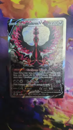 Galarian Moltres V Alternate Full Art Card 177/198 Chilling Reign Pokemon TCG - Image 1