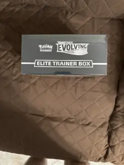 Pokemon TCG SWSH:Evolving Skies Elite Trainer Box Factory Sealed, Dent,Tear.Read - Image 3