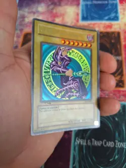 Yugioh Dark Magician SDY-006 Ultra Rare Unlimited Moderately Played c3/ - Image 4