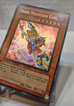 Dark Magician Girl CT2-EN004 Secret Rare Limited Edition Promo Yugioh 7747 - Image 3