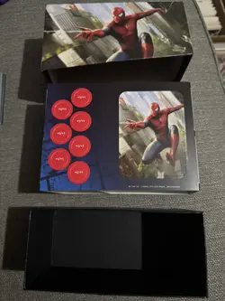 Magic MTG Marvel's Spider-Man Bundle 75 Cards, Tokens, Land, Card Box, Dice - Image 3