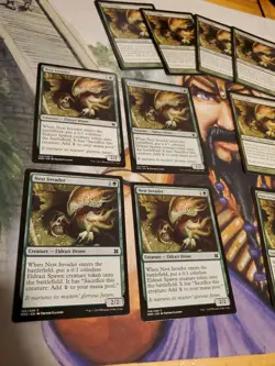 Nest Invader × 4 NM - LP Playset of MM15 or RoE MtG - Image 1