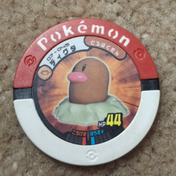 2008 TOMY NINTENDO POKEMON JAPANESE BATTRIO GAME DIGLETT COIN / CHIP, 07-045 - Image 1