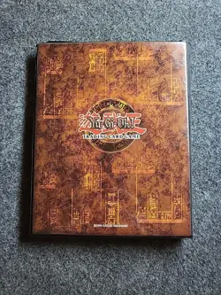 Vintage 1996 Konami YU-G-IOH CARD Binder YUGIOH - Image 2