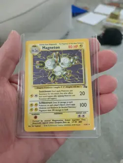 Pokemon Magneton Holo Fossil 11/62 - Image 1