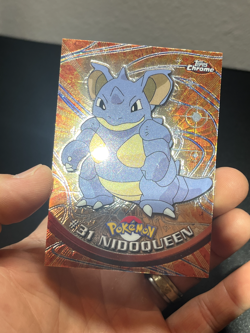 Pokemon Topps Chrome Series 1 Nidoqueen #31 - Image 2