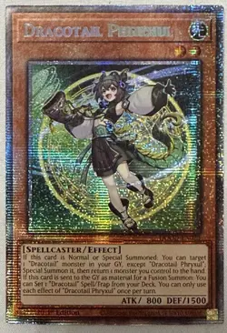 Yugioh! Dracotail Phryxul DOOD-EN023 MISPRINT STARLIGHT Doom of Dimensions - Image 1