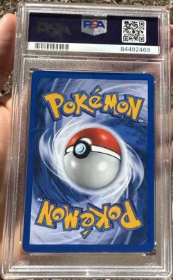 PSA 8 Heracross Holo 6/111 Neo Genesis 2000 Vintage Pokemon Card NM-MT - Image 2