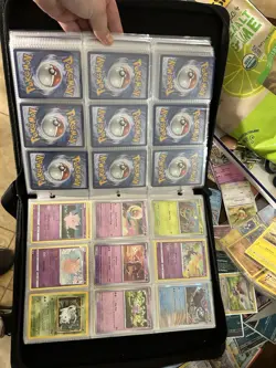 Pokemon Lot Vintage And Modern Over 2000 Cards - Image 2
