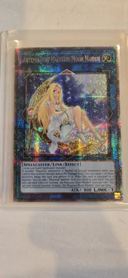 Yu-Gi-Oh Artemis, Magistus Moon Maiden Quarter Century Card RA01-EN049 - Image 1