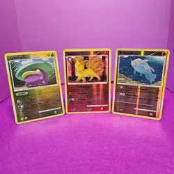 Shiny Vulpix SH6, Lotad SH4, & Relicanth SH8 Lot of 3 Reverse Holo Pokemon - Image 1