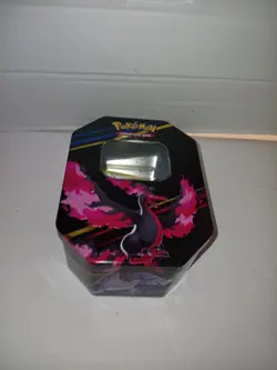 Random Pokemon Cards In Legendary Bird Tin - Image 1