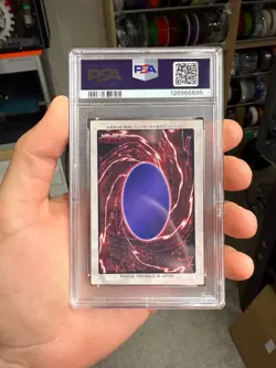 1999 Yugioh Jpn Blue Eyes White Dragon Bandai 1st Gen PSA 7 - Image 2