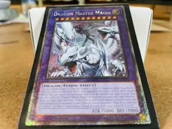 Yugioh Dragon Master Magia Platinum Secret Rare RA04-EN055 1st Edition - Image 2
