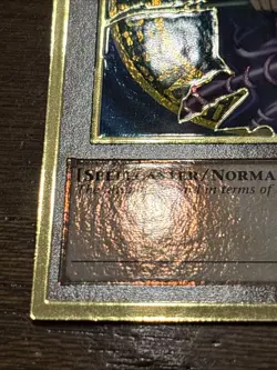 Dark Magician MAGO-EN002 Maximum Gold 1st Edition Premium Gold Rare LP - Image 4