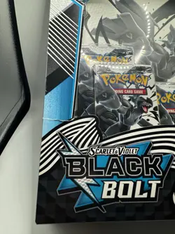 Pokemon TCG Scarlet & Violet Black Bolt Binder Collection - Image 2