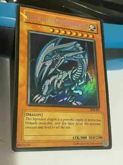 YUGIOH BLUE-EYES WHITE DRAGON SDK-001 ULTRA RARE HOLO - Image 4