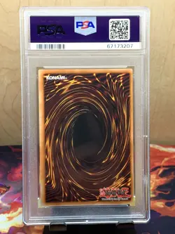 Yugioh PSA 8 Near Mint-Mint Yamata Dragon LOD-067 Ultra Rare 1st Edition Holo - Image 2