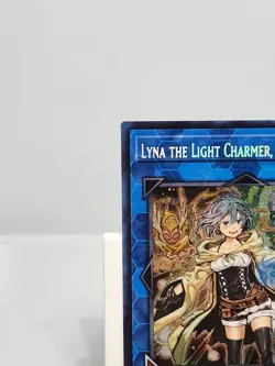 Lyna the Light Charmer, Lustrous RA04-EN081 Secret Rare 1st Edition Yugioh - Image 2