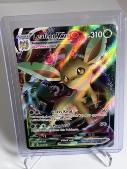 Leafeon VMAX Holo Card 008/203 Evolving Skies SWSH07 NM Condition English - Image 1