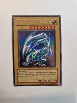 Yu-Gi-Oh Blue-Eyes White Dragon SDK-E001 Ultra Rare Unlimited Edition MP/HP - Image 1