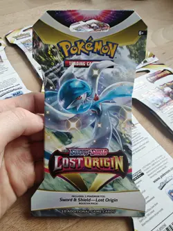 Pokemon TCG: Sword & Shield Lost Origin Sleeved Booster x6 Packs. - Image 3