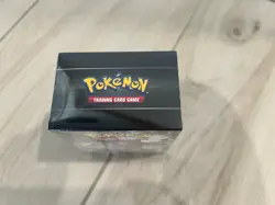 Pokemon TCG Sword & Shield: Vivid Voltage Build & Battle Box #2 - Image 3
