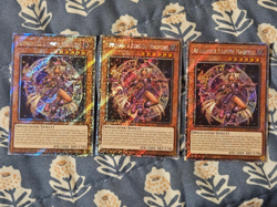 Apprentice Illusion Magician Platinum Secret Rare x3 Playset RA04-EN023 Yugioh - Image 1