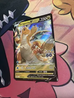 Pokemon TCG Dragonite V SWSH Black Star Promos SWSH235 Holo Promo - Image 4