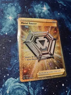 [NM] Metal Saucer 214/202 Gold Secret Rare Pokemon Sword & Shield - Image 1
