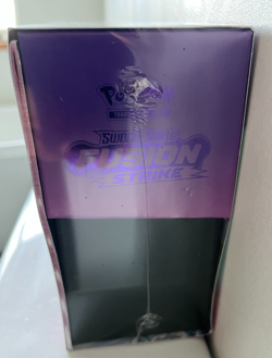 Pokemon TCG Sword & Shield Fusion Strike Elite Trainer Box Sealed cellophane rip - Image 2
