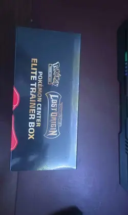 Pokemon Lost Origin sealed pokemon center elite trainer box (ETB) - Image 3