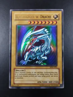 YUGIOH 2003 | BLUE-EYES W. DRAGON | SDK-G001 | MISPRINT FOIL GERMAN | EXCELLENT - Image 1