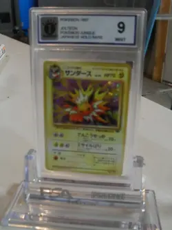 P1 Graded 9 Jolteon #135 Japanese Jungle Holo Rare Pokemon Card - Image 1