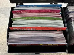 *COMPLETE* Weird n Wild Creatures LOT ~2250 Cards (910 Info & ~1350 Trading TCG) - Image 2