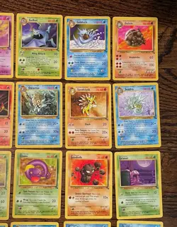 Pokemon TCG 1999 - Fossil Set LOT of 32 Cards (ALL Uncommons + Commons from Set) - Image 3
