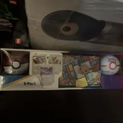 POKEMON 2021 - Eevee Collectors Chest + 2 Pokeball Tins - Factory Sealed - Image 1