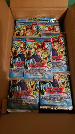 Konami YuGiOh 1st Edition Legend of Blue Eyes 1x Booster Pack Portuguese Fresh - Image 1