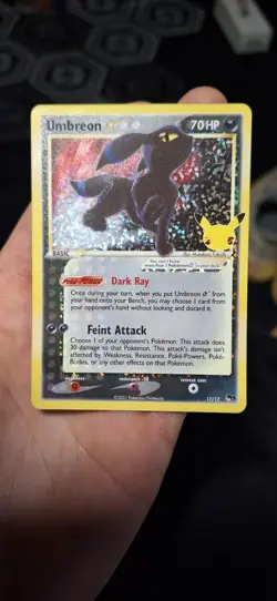 Pokemon Celebrations Umbreon Holo Gold Star #17/17 Classic Rare NM - Image 1