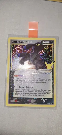 Pokemon Celebrations Umbreon Holo Gold Star #17/17 Classic Rare NM - Image 3