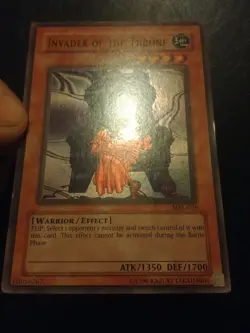 Yu-Gi-Oh! SUPER RARE HOLO CARD INVADER OF THE THRONE MRL-026 VINTAGE PRINT LP/MP - Image 2