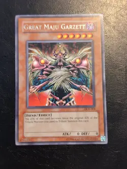 Yu-Gi-Oh! CARD GREAT MAJU GARZETT DCR-061 1996 VINTAGE PRINT NM/VLP - Image 1