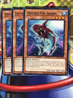 Yugioh Double Fin Shark LED9-EN049 Playset - Image 1