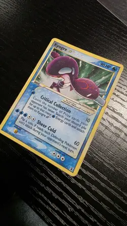 2005 Pokemon TCG EX Delta Species Gold Star Kyogre 112/113 Holo - Image 2