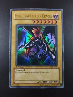 YUGIOH 2003 | RED-EYES B. DRAGON | SDJ-G001 | 1ST EDT | GERMAN | GOOD (PLAYED) - Image 1