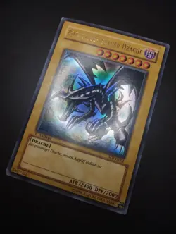 YUGIOH 2003 | RED-EYES B. DRAGON | SDJ-G001 | 1ST EDT | GERMAN | GOOD (PLAYED) - Image 3