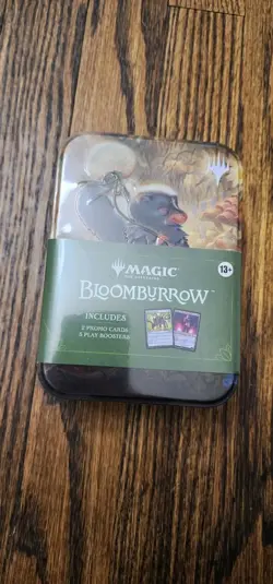 Magic the Gathering - BLOOMBURROW Sealed Skunk Tin - 2 Promo Cards 5 Boosters - Image 1
