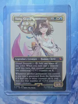 Yuna, Grand Summoner (Borderless) - Commander: FINAL FANTASY (FIC) - Regular - Image 1