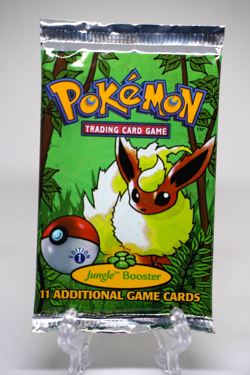 21.00g Pokemon 1999 Jungle 1st Edition Booster Pack Flareon WOTC Factory Sealed - Image 2